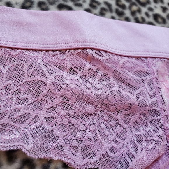VS PINK Shine Floral Lace Cheeksters, Size M, Set of 2, NWOT, Pink-Purple/Black - Picture 5 of 12